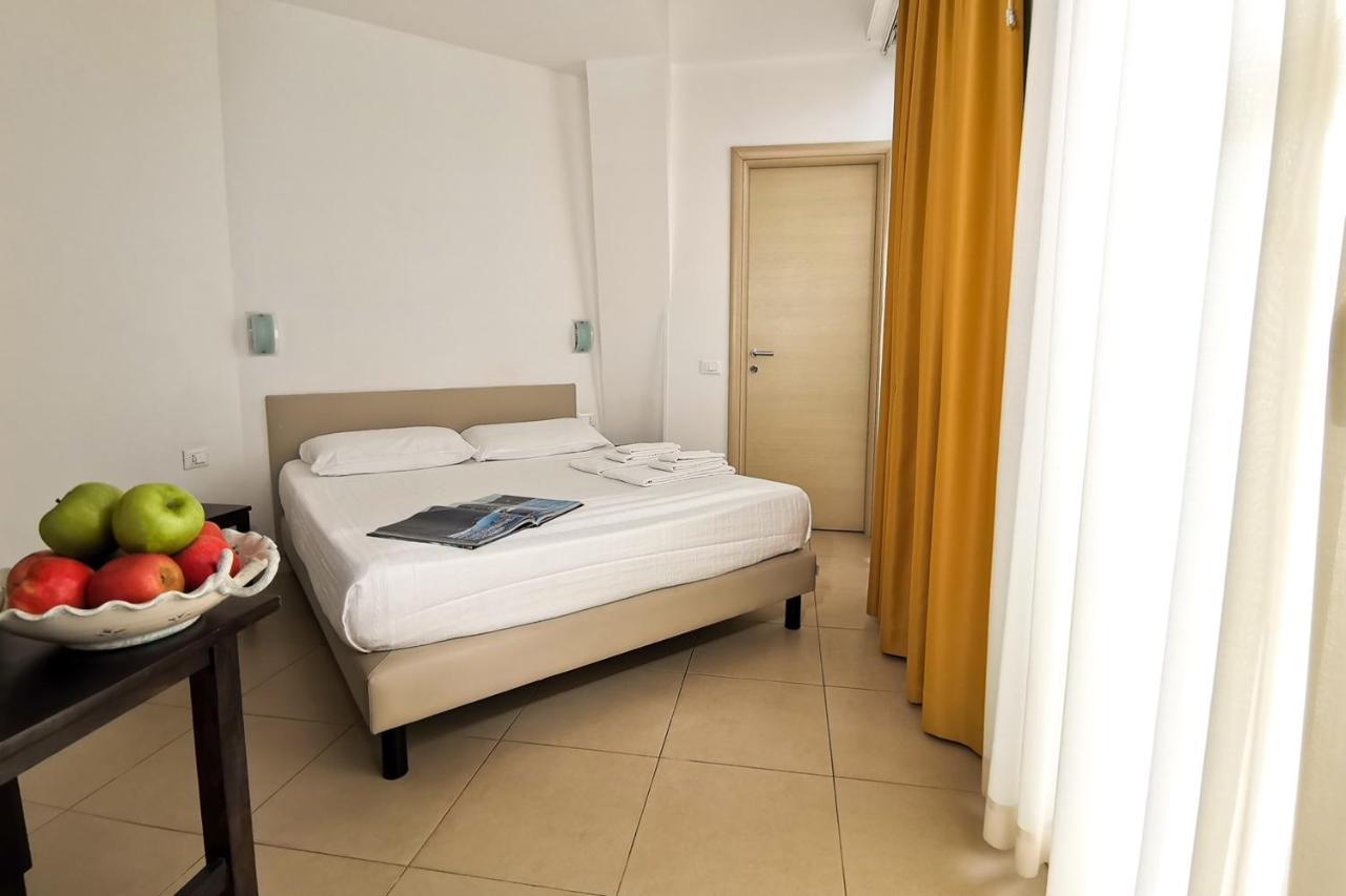 Hotel Poetto กาญารี ภายนอก รูปภาพ