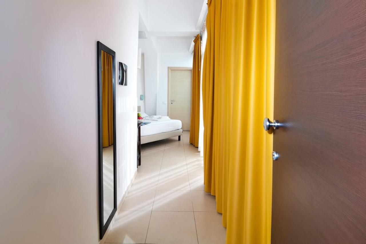 Hotel Poetto กาญารี ภายนอก รูปภาพ